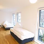 Avi City Apartments Kinghouse